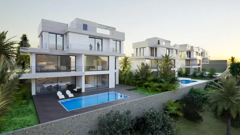 Villas de Lujo en Estepona Primera Linea de Golf
