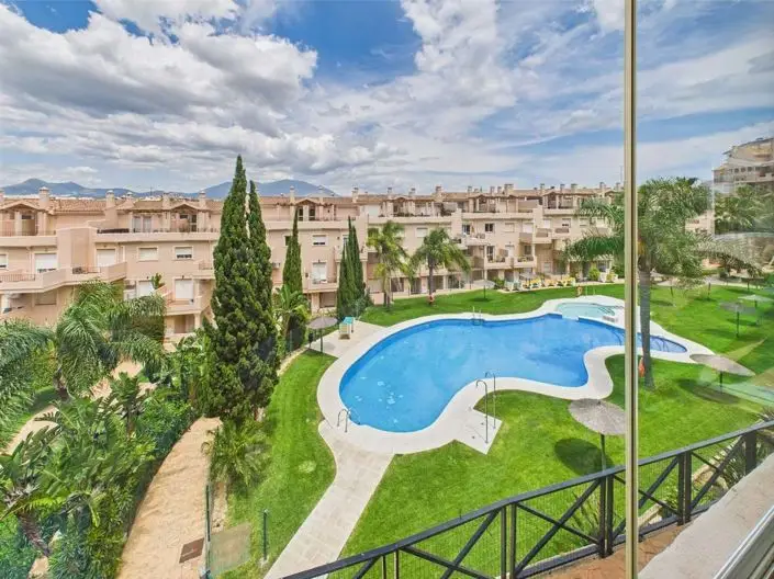 Apartamento 3 Dormitorios Costa del Sol