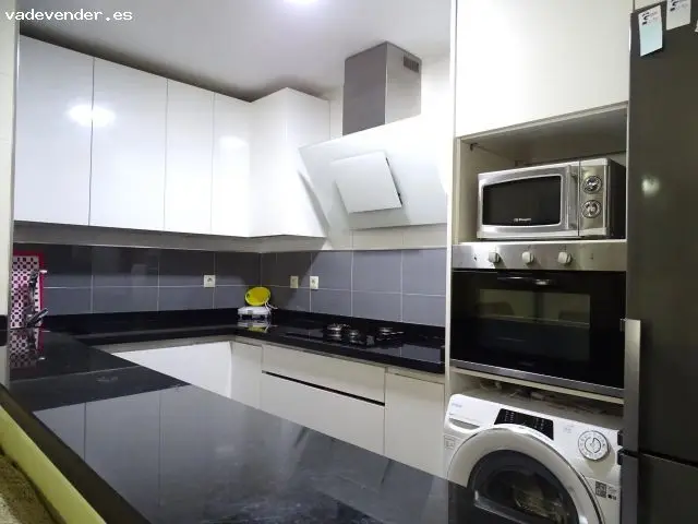 Apartamento en Cullar Vega 2 dormitorios garaje centro