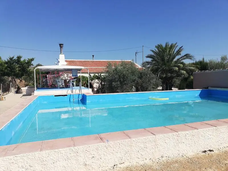 Villa en Venta Yecla 3 Dormitorios Piscina 6000m2