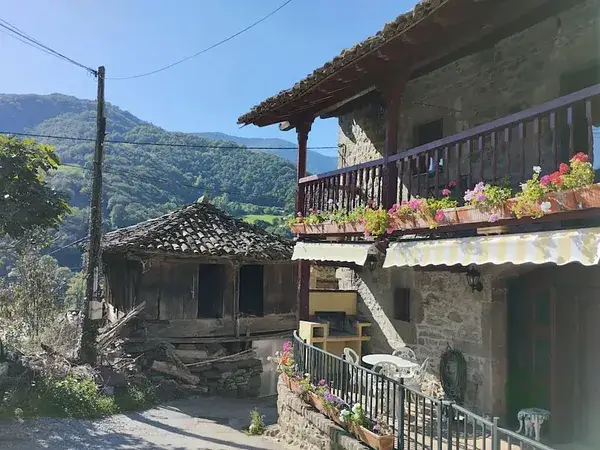 Segunda Residencia en Villamarin Asturias 8 Socios 46 Dias Anuales