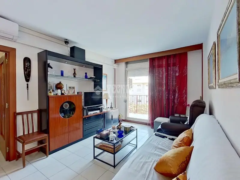 Piso en Venta Serraparera 4 Dormitorios Balcon Piscina
