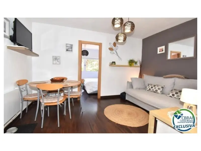 Apartamento en Venta Roses Puig Rom con Terraza Parking y Piscina