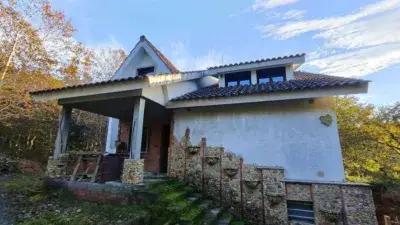 Chalet en Venta en Bugallido con Gran Terreno