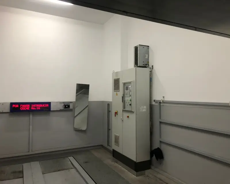 Garaje en venta Madrid 15m2