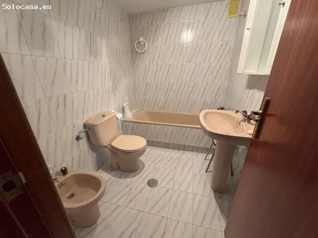 Alquiler Piso 95m2 Avenida Juan Carlos I 4 Dormitorios 2 Baños