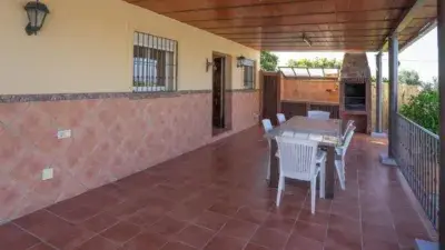 Chalet en alquiler con piscina y barbacoa 125m2