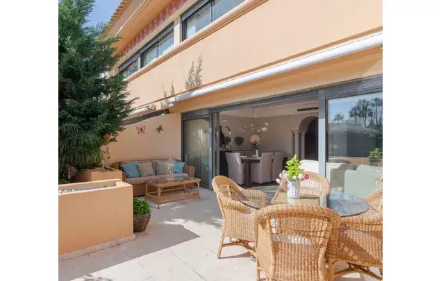 Alquiler Apartamento 2 Dormitorios 130m2 Nueva Andalucia