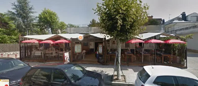 Venta Local Comercial con Terraza en Laredo Playa