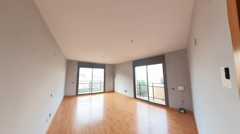 Venta Piso 3 Habitaciones Piera