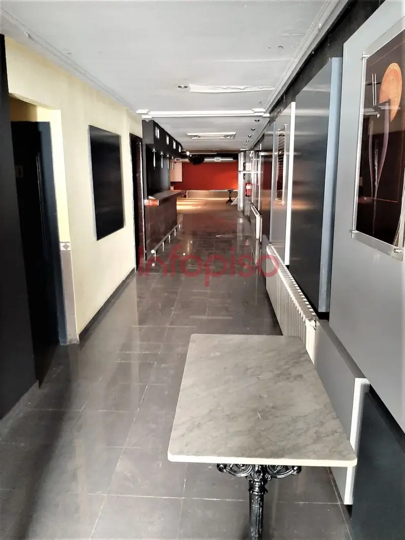 Venta Local Comercial en Seis de Junio Valdepeñas
