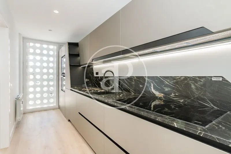 Piso en venta en Madrid zona Niño Jesús