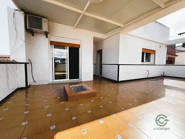 Casa Familiar en Algeciras 4 Dormitorios 3 Baños Terraza 70m2