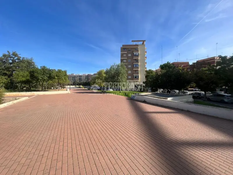Piso en venta en Camins Al Grau