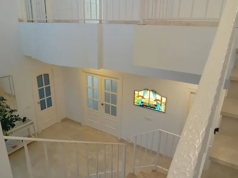 Villa de Lujo en Mijas Costa: 4 Dormitorios, Piscina Privada, Vistas al Mar