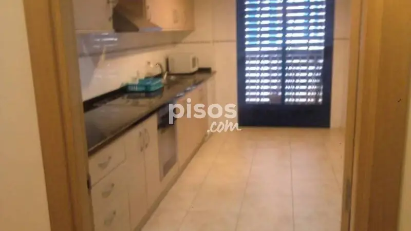 Piso en alquiler en Uji