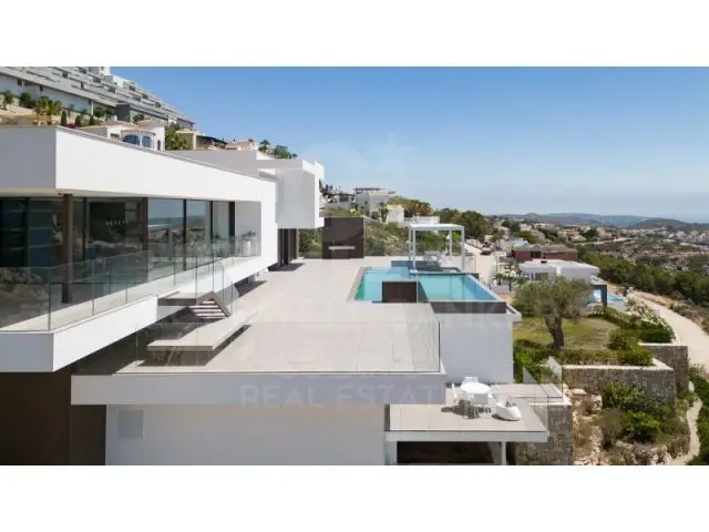 Villa Genesis Cumbre del Sol 1085m2 Lujo 5 Dormitorios 7 Banos Piscina Spa