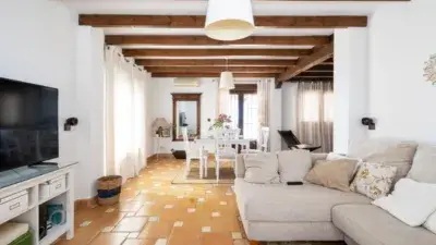 Chalet en Los Altos con Piscina y Jardin 500m2