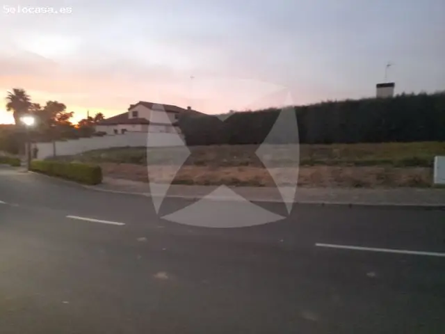 Parcela Urbanizable 1000m2 Esquina Golf Guadiana