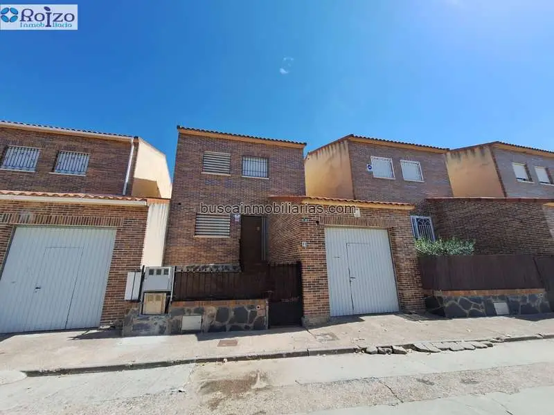 Chalet Adosado 3 Plantas 250m2 Otero