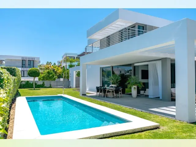 Villa de Lujo 4 Dormitorios Cancelada Alquiler Vacacional