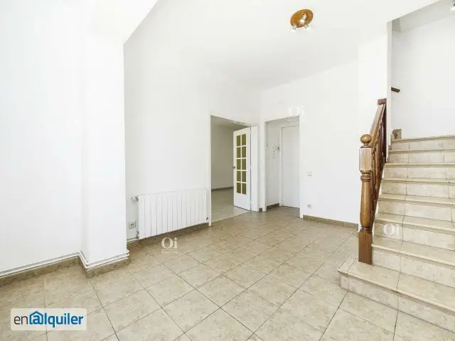Casa en Alquiler Pedralbes 185m2 4 habitaciones 2 baños 3 terrazas