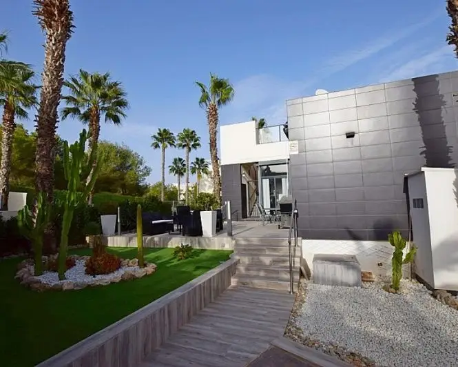Villa Moderna 2 Dormitorios Villamartin