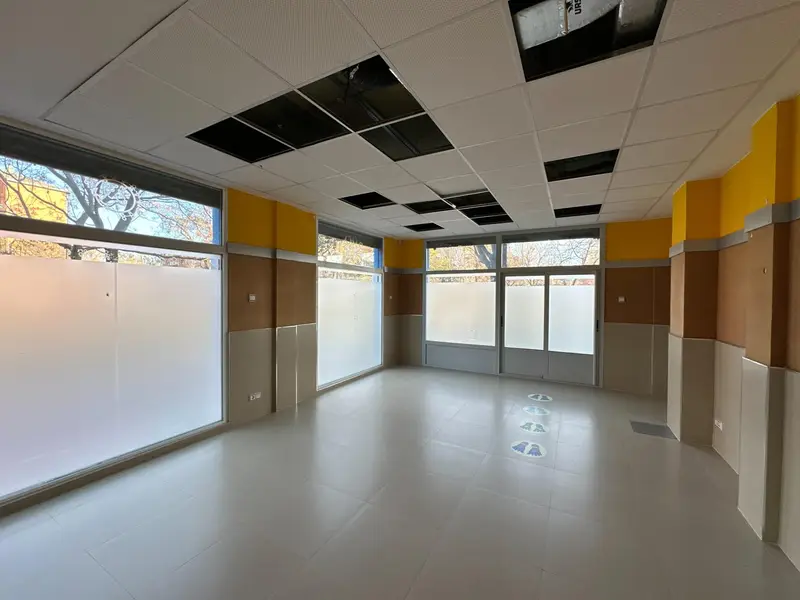 Venta Local Comercial Reformado Ranillas Zaragoza