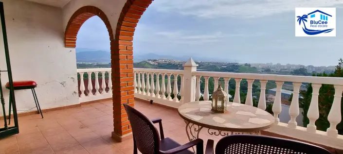Casa 5 Dormitorios Vistas al Mar Almayate