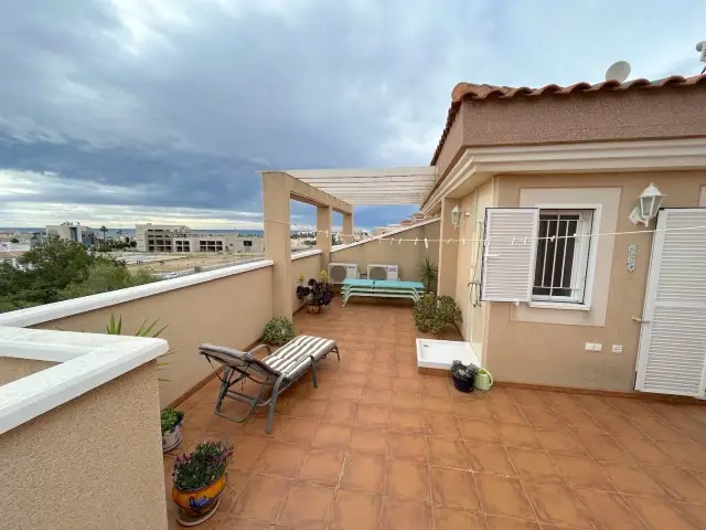 Apartamento en La Zenia con Vistas al Mar 2 Dormitorios