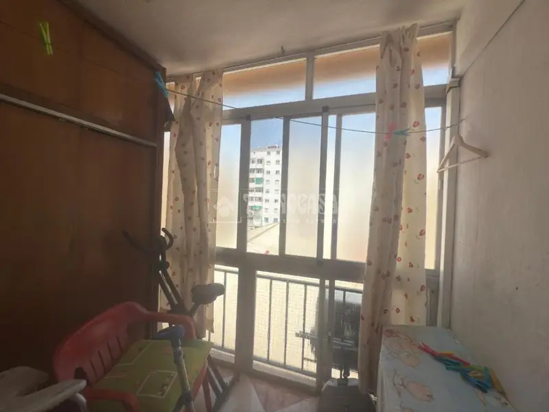 Piso en Venta Cruz Humilladero 3 Dormitorios Cerca Metro