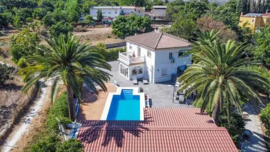 Villa de Lujo 5 Dormitorios Coin Piscina Privada