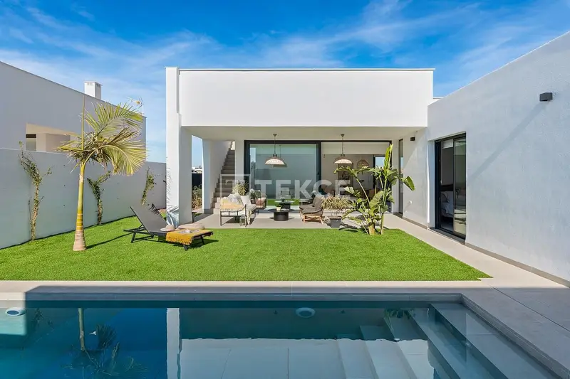 Villas en Mar de Cristal a 400m de la Playa