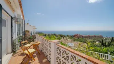 Villa en Venta Capellanía Benalmádena Vistas al Mar Piscina 4 Dormitorios
