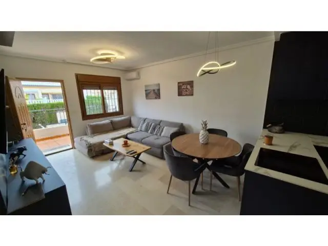 Casa Cuádruple De 3 Dormitorios Totalmente Reformada En Pau 8, Villamartín