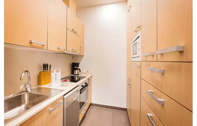 Apartamento 5 Dormitorios 50m2 Barcelona Alquiler Temporada Media Larga