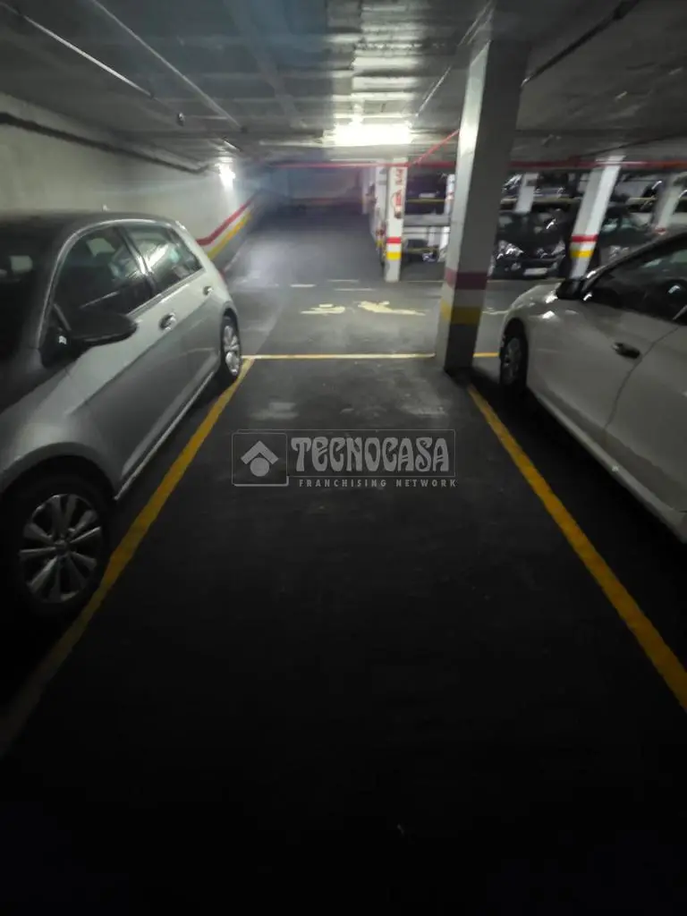 Box/plaza de garaje en venta en Sant Andreu