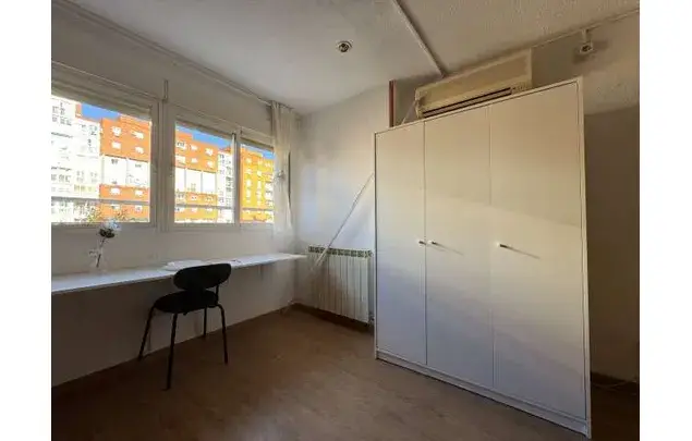 Rent a room in Madrid