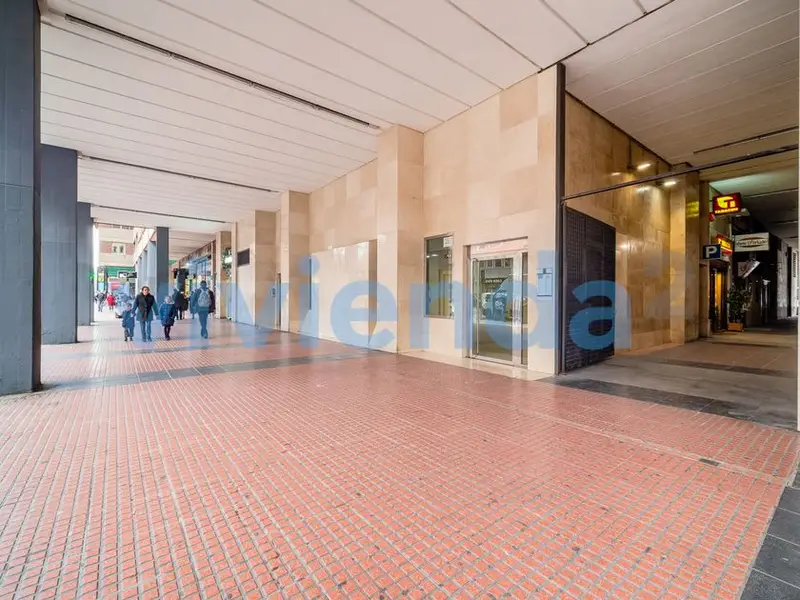 venta Local Comercial en Cuatro Caminos, Tetuan (10007706)- Globaliza