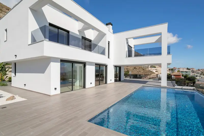 Villa en Sierra Cortina 4 habitaciones Vistas al Mar