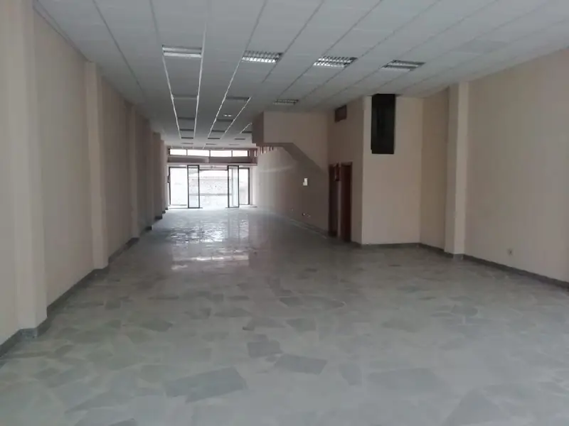 Venta Local Comercial Luminoso Rúa Muiño Carballo