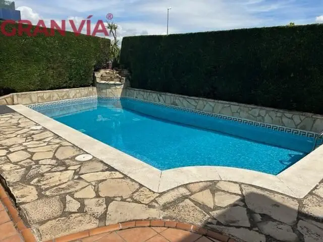 Venta Chalet Piscina Jardin Lardero