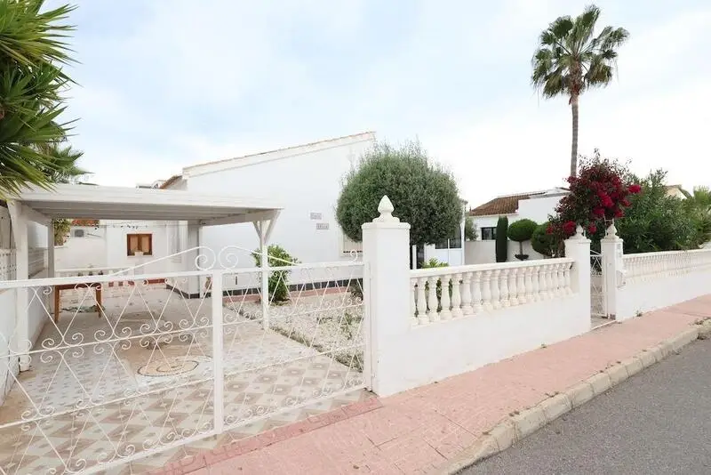 Chalet 3 Dormitorios La Florida Alicante