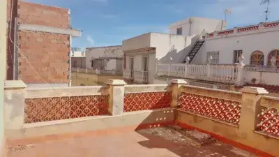 Casa adosada en venta en Olula del Río