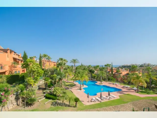 Casa-Villa de 3 Dormitorios alquiler Benahavis, España