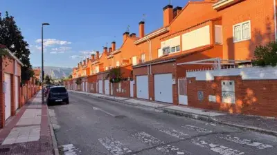 Chalet Adosado en Moralzarzal Cerca de la Estacion
