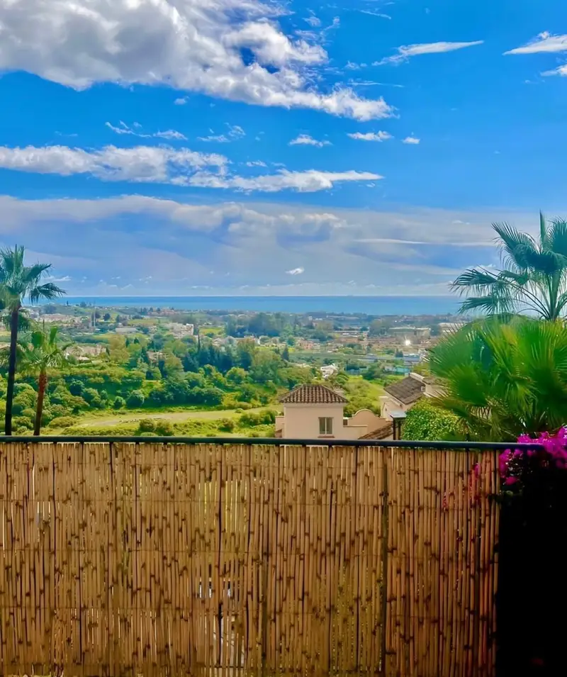 Piso de 2 Dormitorios en venta Benahavis, España