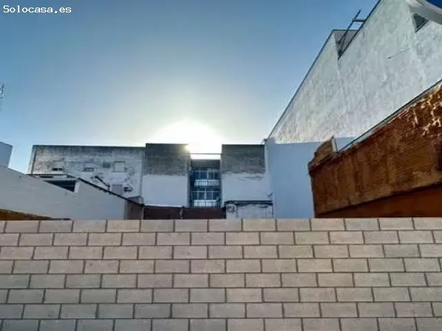 Solar Urbano San Roque 235m2 Edificabilidad 587m2