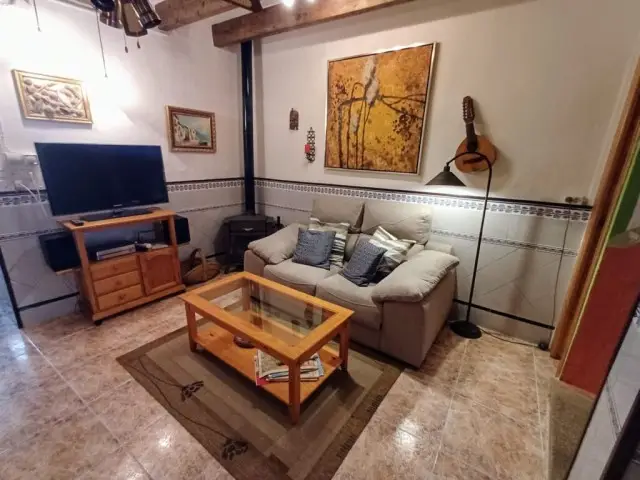Casa con 2 Dormitorios en Oliva Cerca de Plaza San Roque