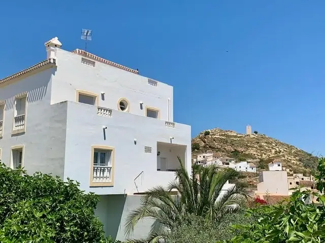 Casa de Lujo en Venta 5 Dormitorios 3 Baños Garajes Terrazas